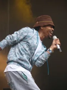 Un des deux rappeurs de Madcon